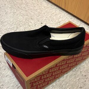 Brand New Vans Men's Classic Black Slip-On Sneakers